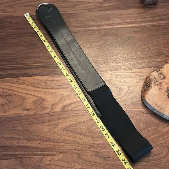 Chico's Leather Statement Belt - Large. Super cute buckle closure, stretch back. - Picture 4 of 6